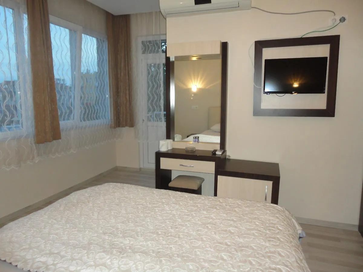 Nurella Pansiyon Antalya